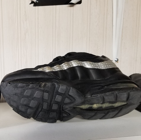 Nike Air Max - Picture 2 of 5